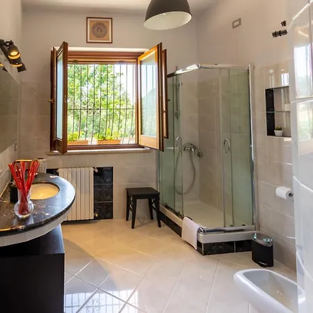 La Roverella Bed & Breakfast *